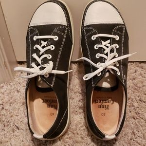 Finn Comfort Tennis Shoe